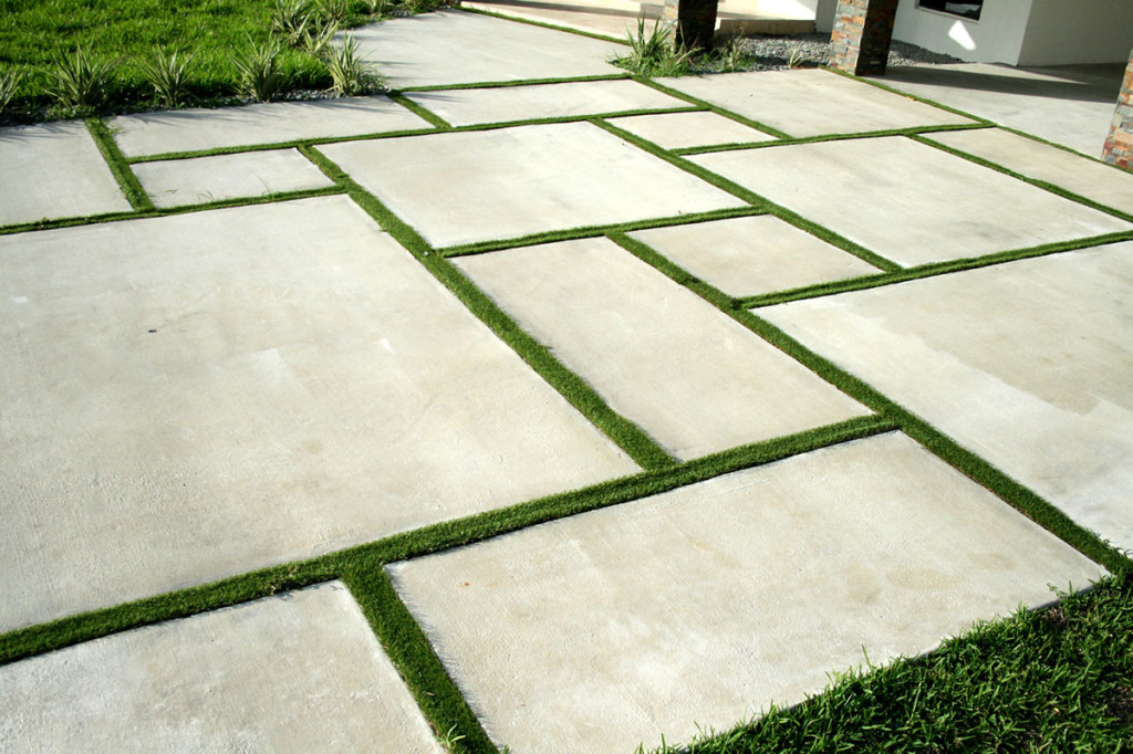 Formed Concrete Driveway