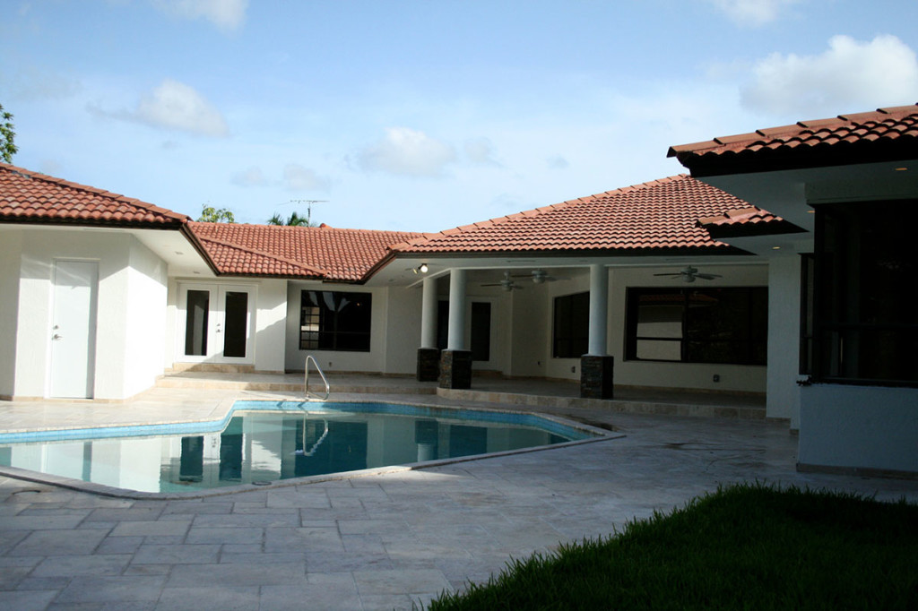 Travertine Pool Patio