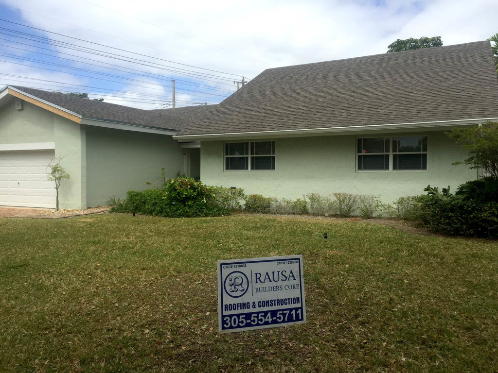 Final photo of installed architectural shingle in Kendall