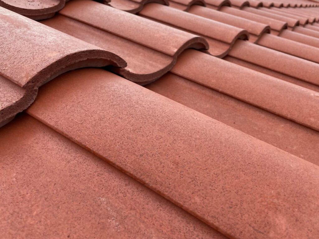 Closeup view of Barcelona 900 roof tiles installed