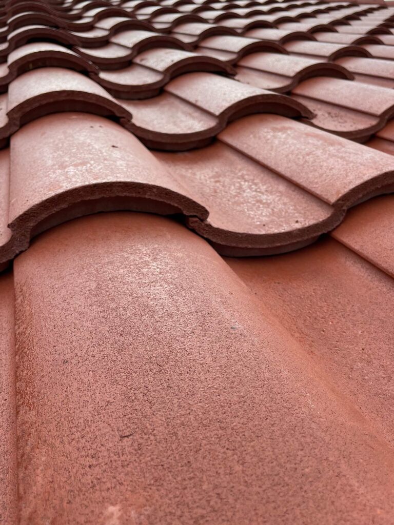 Closeup view of Barcelona 900 roof tiles installed